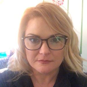 Meet your Posher, Shana